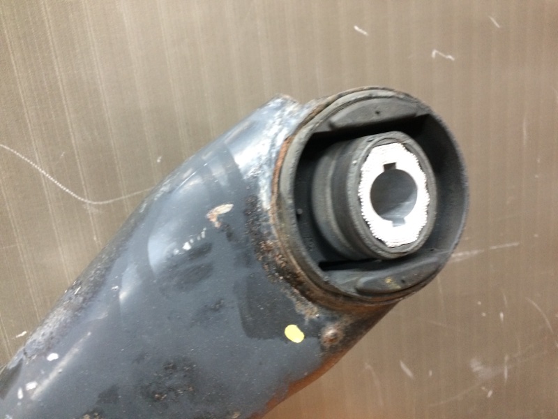 Балка поперечная (подрамник), 2000 рублей, Красноярск