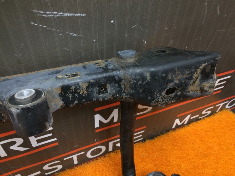 Балка поперечная (подрамник), 1400 рублей, Красноярск