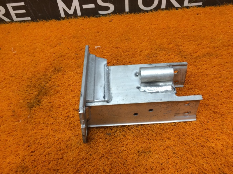 кронштейн усилителя бампера, 1520 рублей, Красноярск