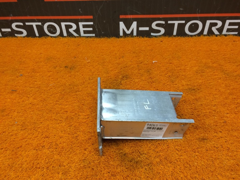 кронштейн усилителя бампера, 1520 рублей, Красноярск