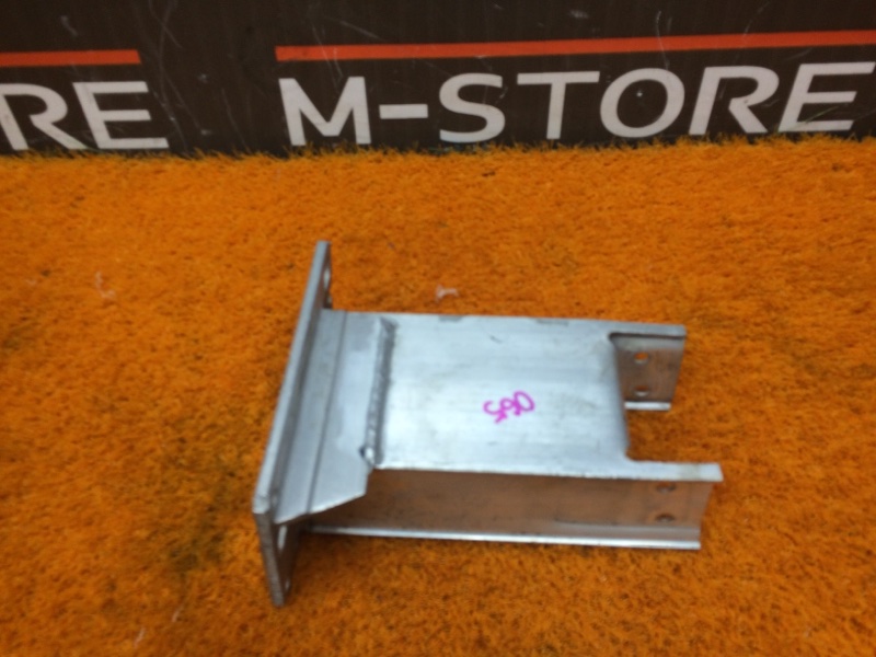 кронштейн усилителя бампера, 1520 рублей, Красноярск