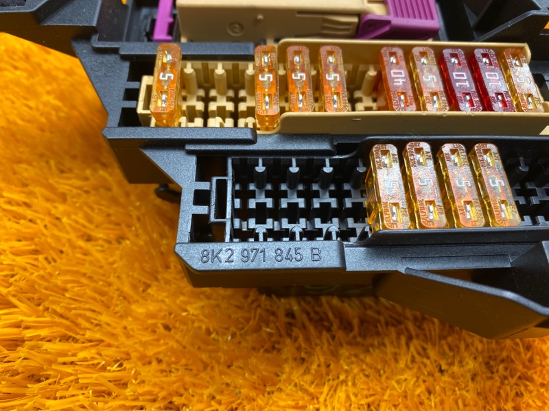 блок предохранителей, 500 рублей, Красноярск