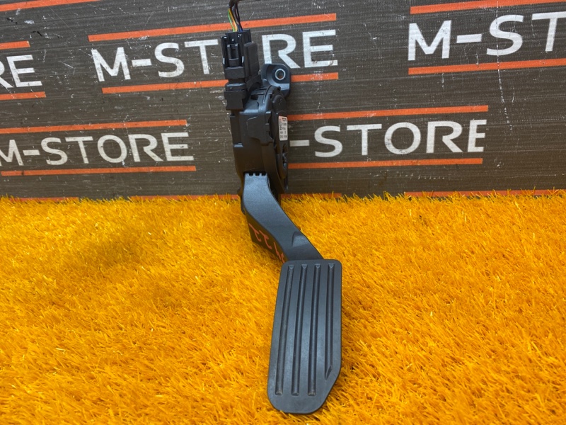 педаль газа, 1400 рублей, Красноярск