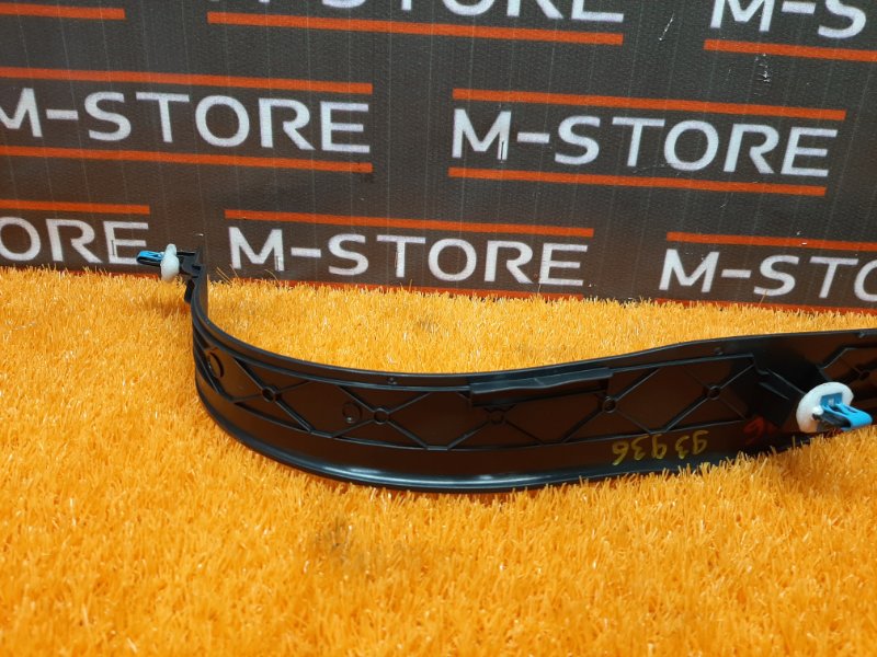 Накладка на порог салона, 340 рублей, Красноярск