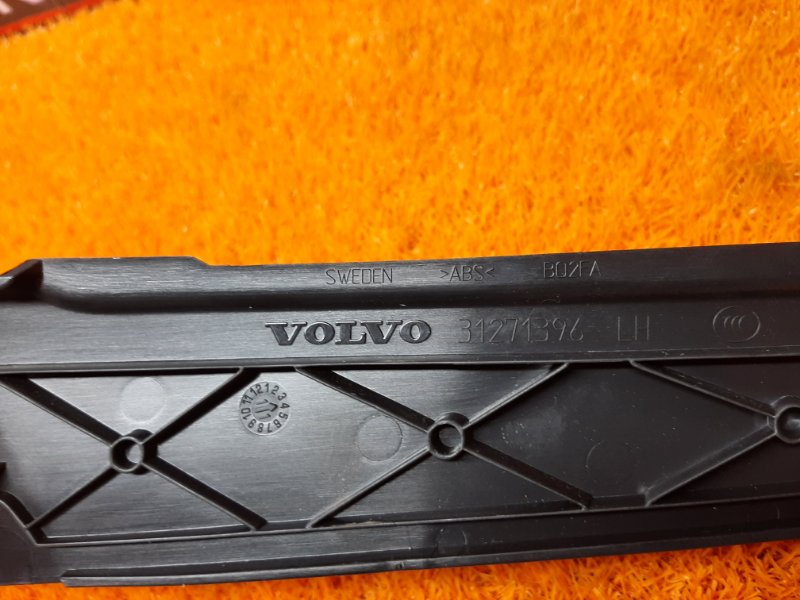 Накладка на порог салона, 340 рублей, Красноярск