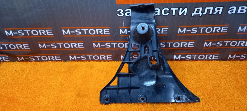 крепление бампера, 400 рублей, Красноярск