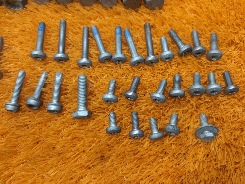 Болты и гайки ДВС, 630 рублей, Красноярск