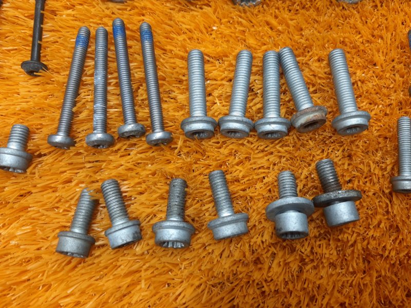 Болты и гайки ДВС, 630 рублей, Красноярск