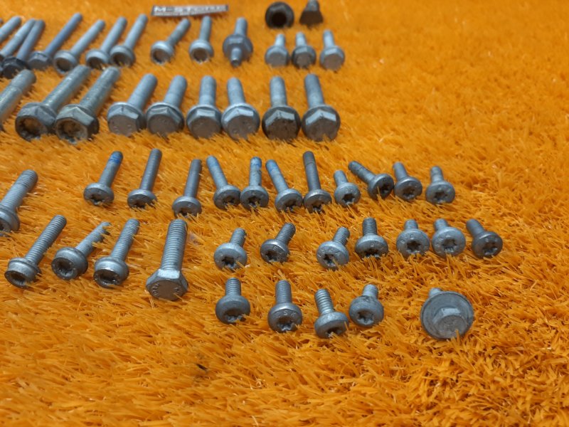 Болты и гайки ДВС, 630 рублей, Красноярск