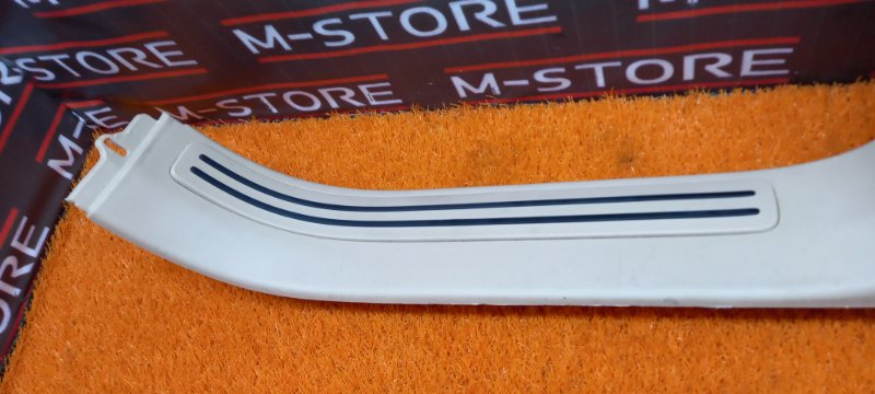 Накладка на порог салона, 270 рублей, Красноярск