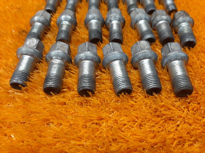 болт колесный, 1400 рублей, Красноярск