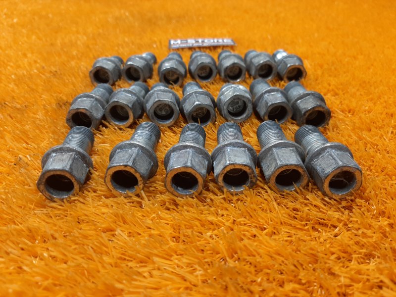 болт колесный, 1400 рублей, Красноярск