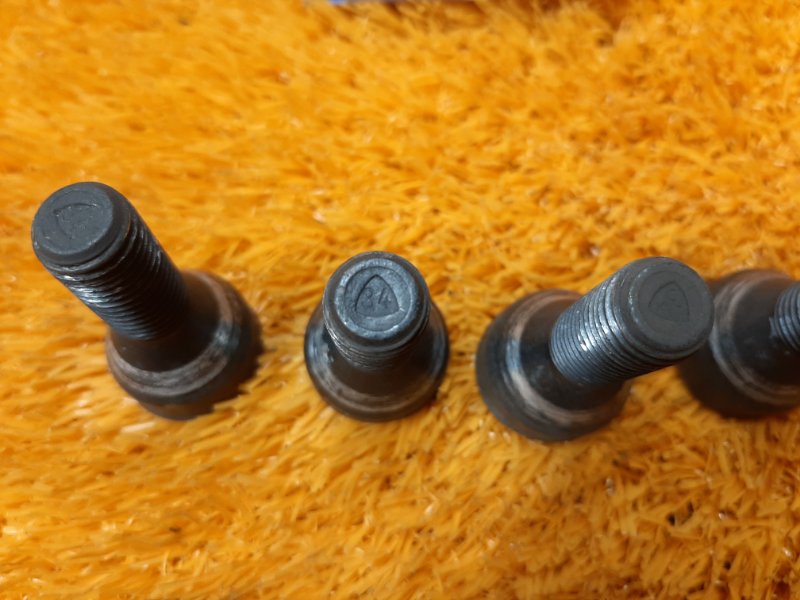 болт колесный(секретка), 280 рублей, Красноярск