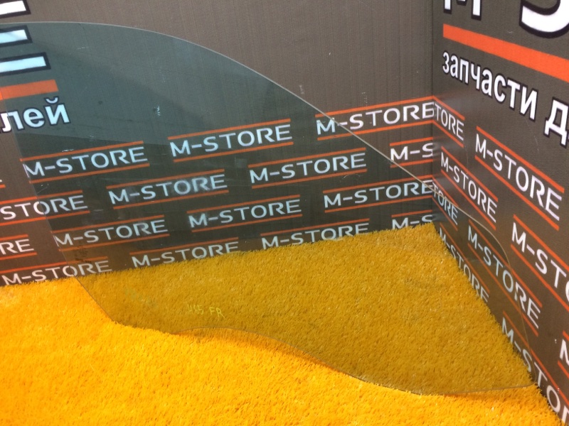 Стекло боковое, 670 рублей, Красноярск