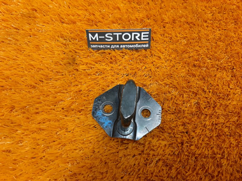 петля замка багажника, 210 рублей, Красноярск