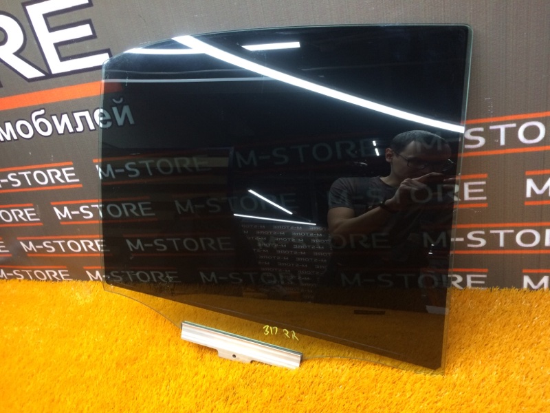 Стекло боковое, 670 рублей, Красноярск