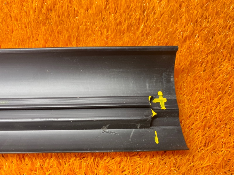 Накладка на порог салона, 200 рублей, Красноярск