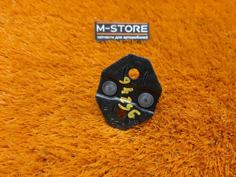 петля замка багажника, 210 рублей, Красноярск