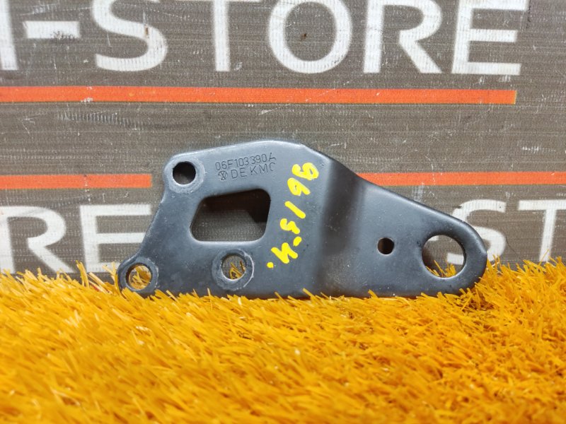 кронштейн, 300 рублей, Красноярск