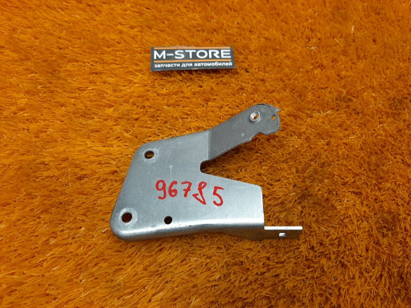 кронштейн, 300 рублей, Красноярск