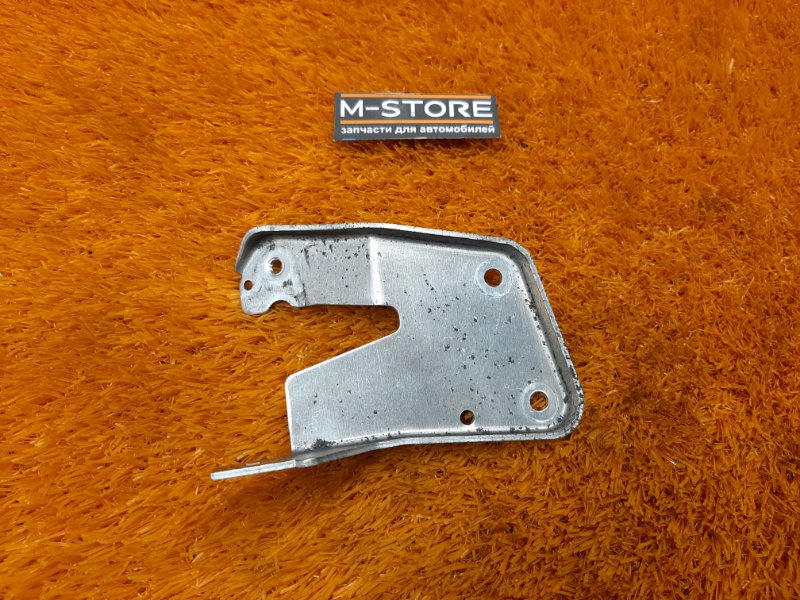 кронштейн, 300 рублей, Красноярск