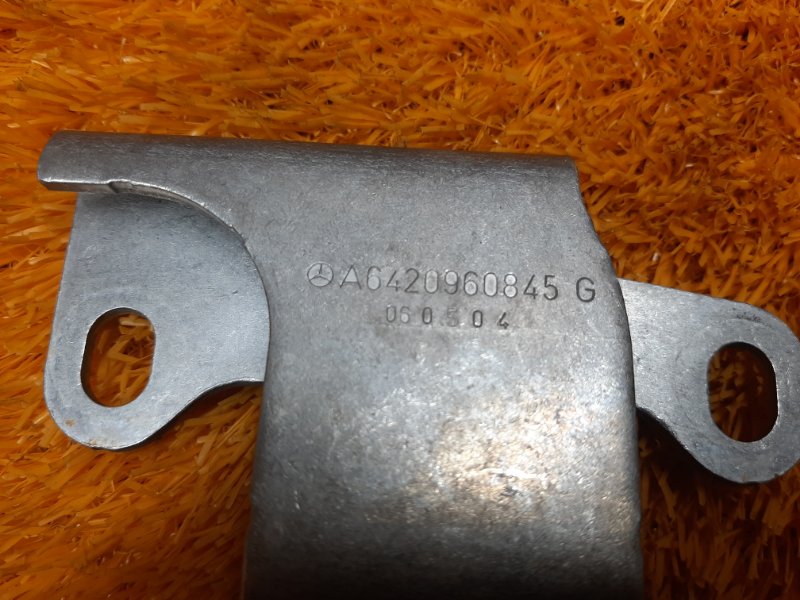 Кронштейн выпускного коллектора, 300 рублей, Красноярск