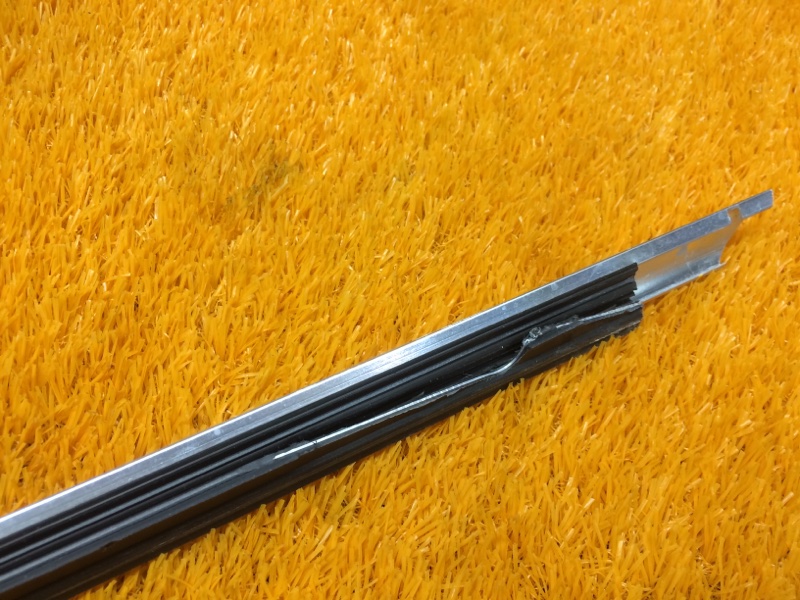 Молдинг стекла внешний, 1620 рублей, Красноярск