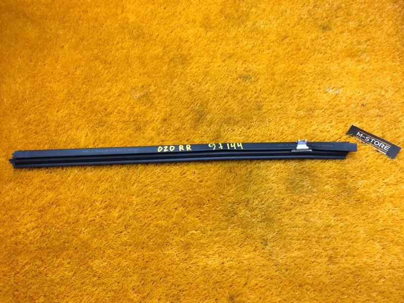 уплотнитель стекла двери, 340 рублей, Красноярск