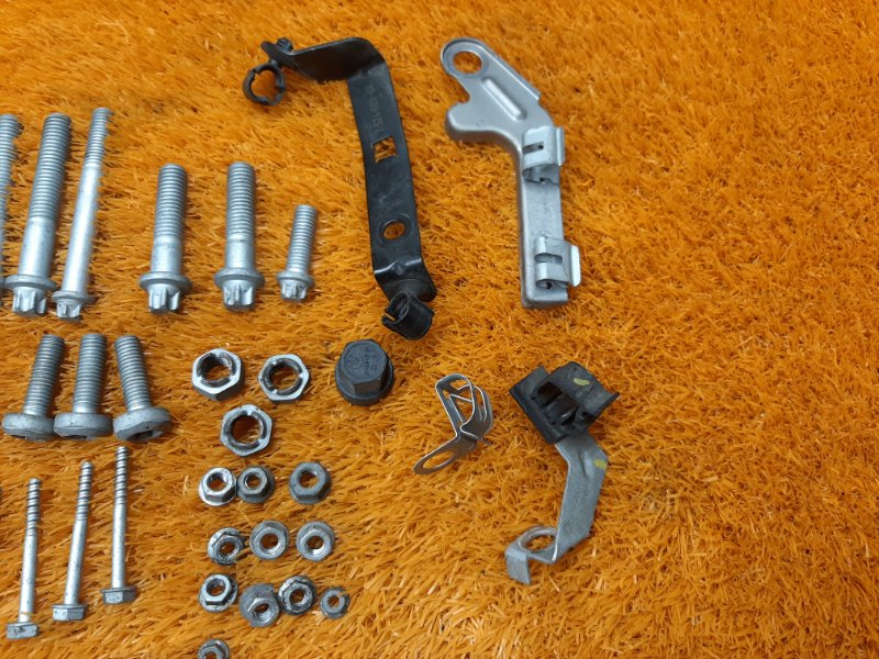 Болты и гайки ДВС, 810 рублей, Красноярск