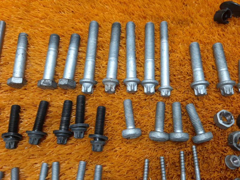 Болты и гайки ДВС, 810 рублей, Красноярск