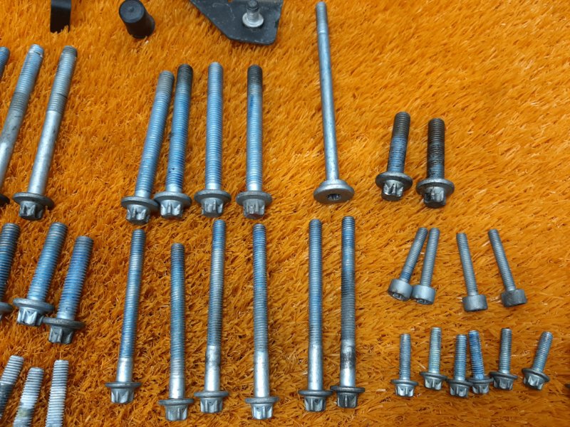 Болты и гайки ДВС, 930 рублей, Красноярск