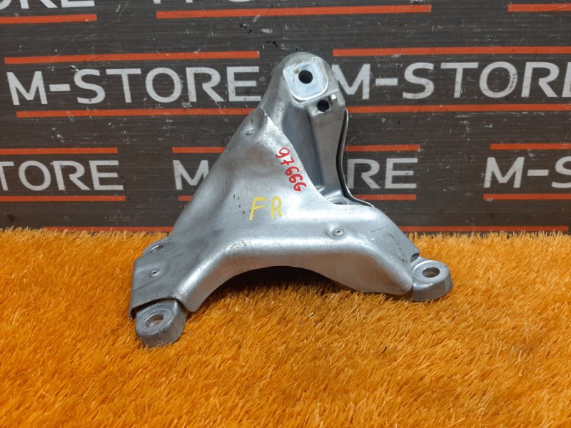 Кронштейн подушки двигателя, 930 рублей, Красноярск