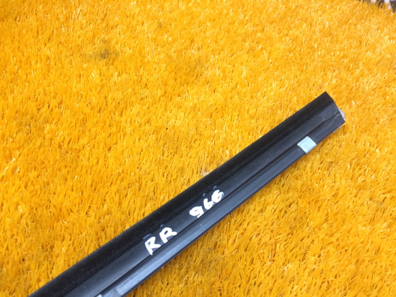 Молдинг стекла внешний, 350 рублей, Красноярск