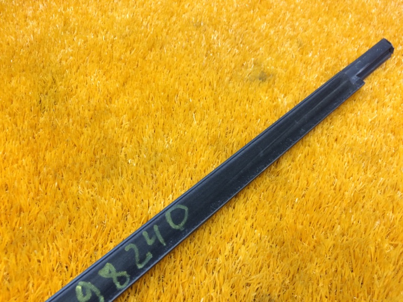 Молдинг стекла внешний, 980 рублей, Красноярск