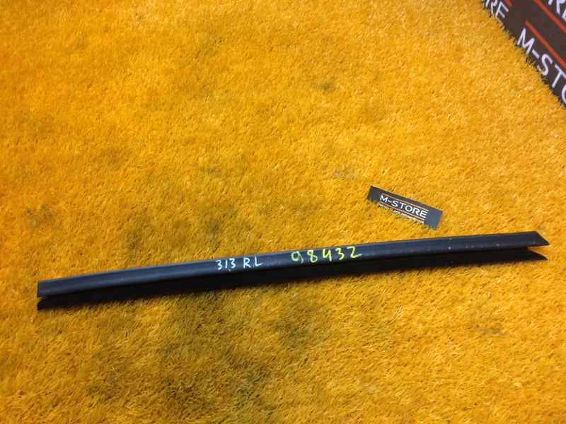 уплотнитель стекла двери, 340 рублей, Красноярск