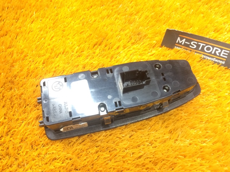 Блок управления стеклоподъемниками, 1000 рублей, Красноярск