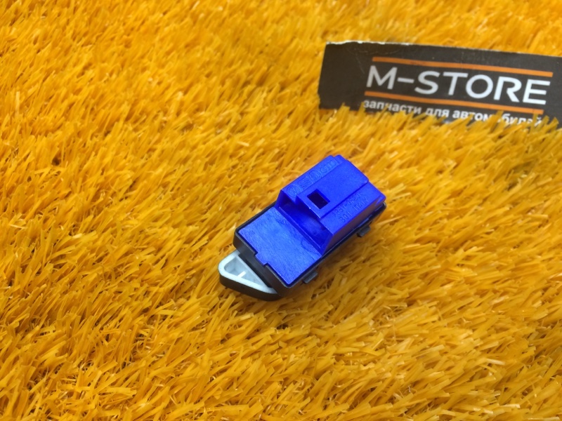 Кнопка центрального замка, 300 рублей, Красноярск