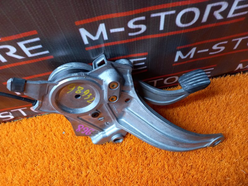 Педаль стояночного тормоза, 670 рублей, Красноярск