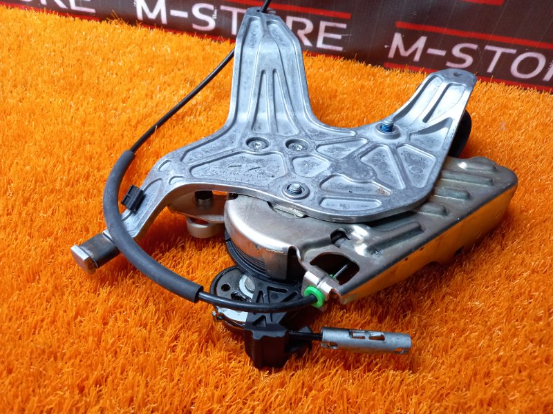 Педаль стояночного тормоза, 500 рублей, Красноярск