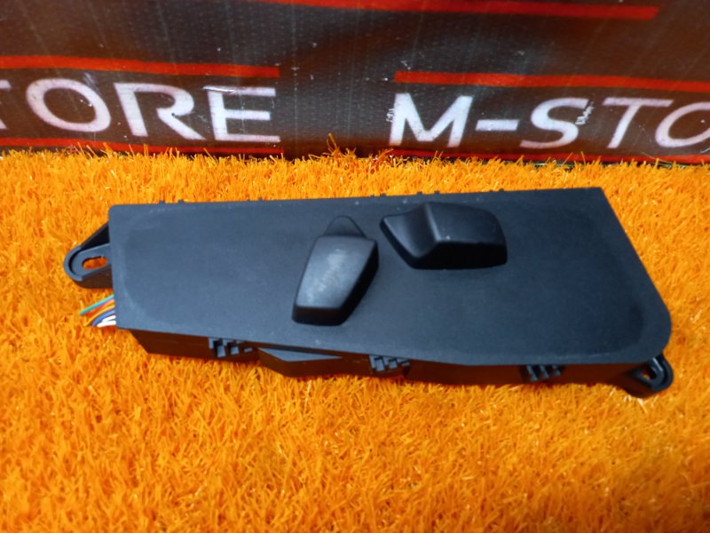 кнопка регулировки сиденья, 1200 рублей, Красноярск