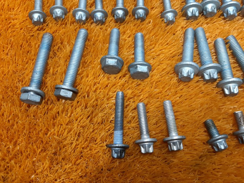 Болты и гайки ДВС, 630 рублей, Красноярск