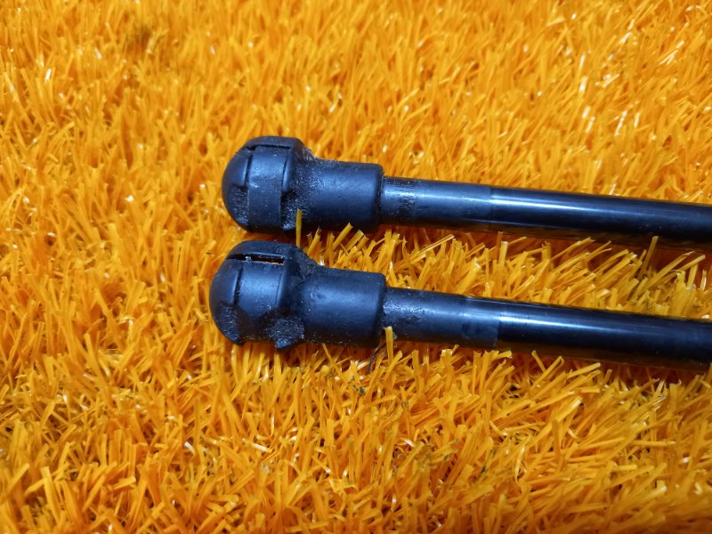 амортизатор капота, 900 рублей, Красноярск