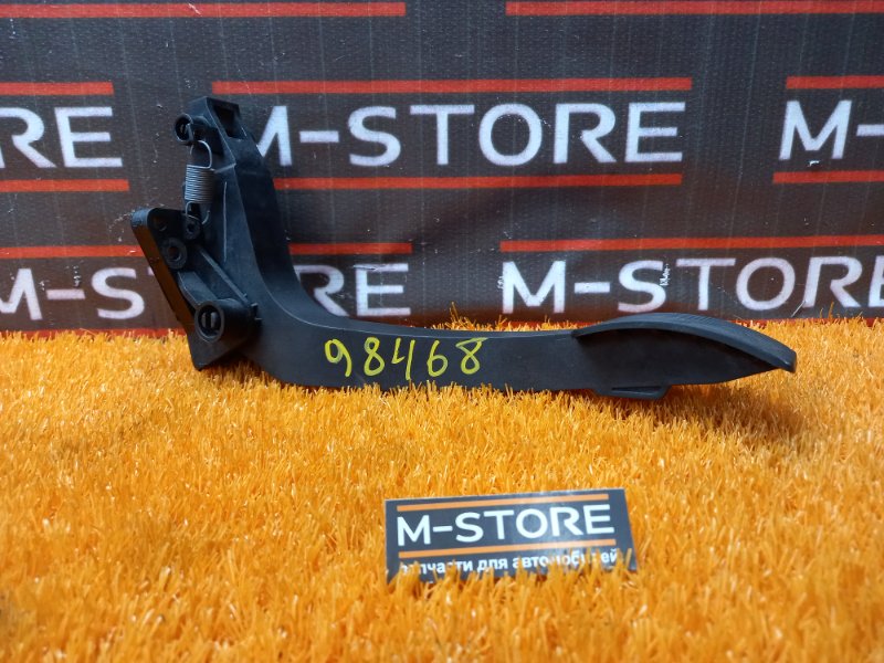 педаль газа, 500 рублей, Красноярск