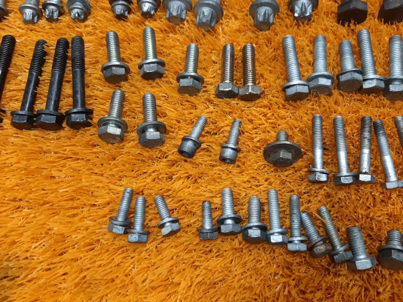 Болты и гайки ДВС, 970 рублей, Красноярск