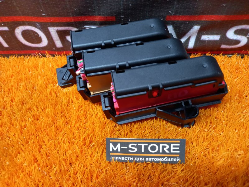 блок предохранителей, 400 рублей, Красноярск