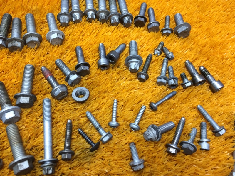 Болты и гайки ДВС, 750 рублей, Красноярск