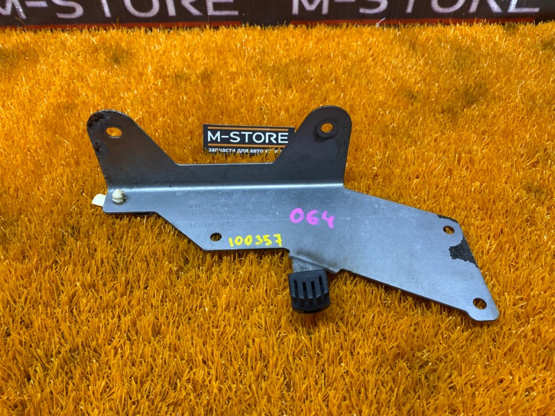 Кронштейн блока управления акпп, 340 рублей, Красноярск