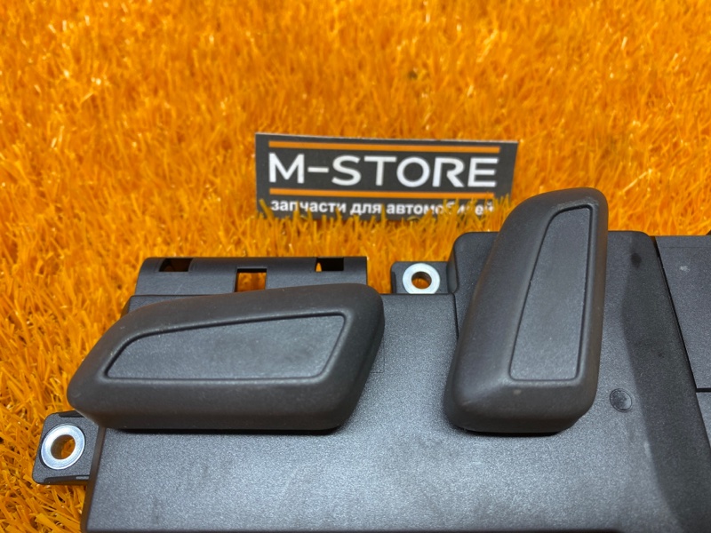 кнопка регулировки сиденья, 1900 рублей, Красноярск