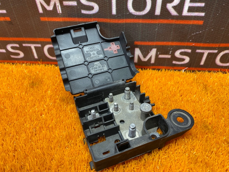 Клемма аккумулятора плюс, 500 рублей, Красноярск