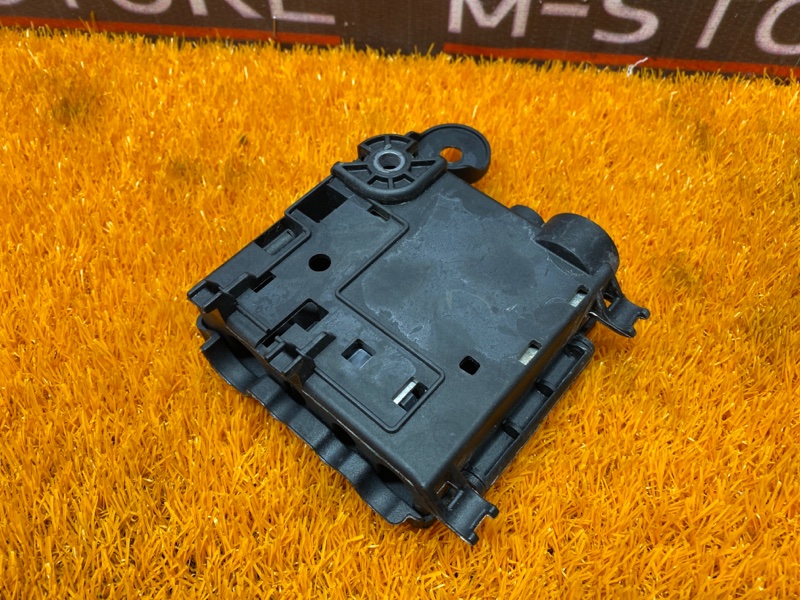 Клемма аккумулятора плюс, 500 рублей, Красноярск